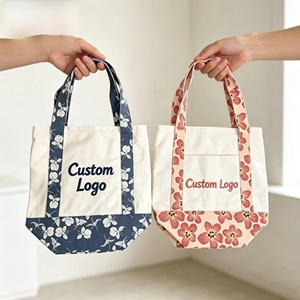 Sac fourre-tout rayé entièrement imprimé avec broderie de logo personnalisé, poignée en corde, grande taille, sac de shopping avec poche pour cadeau - Product Image 2