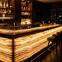Conception moderne de café - Solution complète pour l'aménagement de bars à café sur mesure, comptoirs en marbre pour bars à vin commerciaux