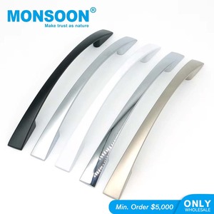 Poignées d'armoires <span class=keywords><strong>de</strong></span> cuisine légères <span class=keywords><strong>de</strong></span> luxe poignée <span class=keywords><strong>de</strong></span> poignées <span class=keywords><strong>de</strong></span> meubles en forme <span class=keywords><strong>de</strong></span> <span class=keywords><strong>pont</strong></span> poignée <span class=keywords><strong>de</strong></span> porte en alliage <span class=keywords><strong>de</strong></span> Zinc Satiné Nickel - Product Image 1