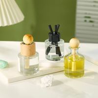 Bouteille de parfum de voiture suspendue vide de 50ml bouteille vide de parfum de diffuseur de voiture avec couvercle en bois désodorisant vente en gros