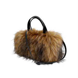 Nouveau femmes <span class=keywords><strong>en</strong></span> peluche PU fourre-tout <span class=keywords><strong>bandoulière</strong></span> <span class=keywords><strong>sac</strong></span> à main Imitation fourrure de raton laveur hiver oreiller doux Cool Style Y2K - Product Image 3