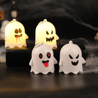 Nouvelle Lampe Fantôme d'Halloween Transfrontalière, Lumière LED de Dessin Animé, Décoration Suspendue pour Maison Hantée, Éclairage d'Ambiance en Plastique pour Intérieur
