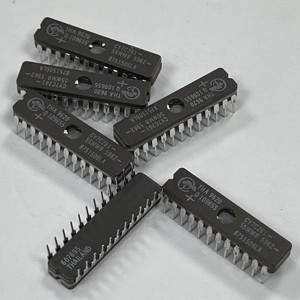GYPRESS CY7C261-55WMB EPROM UV 64Kbit 8K X 8 55ns 24Pin Windowed CDIP Hole -55-+120C แบบมีช่องเสียบ รองรับการตั้งค่าใหม่ได้ พร้อมสวิตช์ควบคุมพลังงาน PROM Stock - Product Image 2