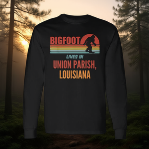 Maglietta a maniche lunghe Bigfoot Lives In Union Parish Louisiana - Product Image 3