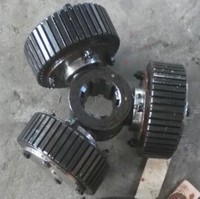 Broyeur à granulés PTO modèle 400 TOPS, entraîné par tracteur, haute productivité, capacité 350-1100 kg/h, puissance 55 ch, diamètre des granulés 2,5-10 mm, engrenage