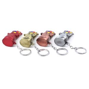 <span class=keywords><strong>Film</strong></span> <span class=keywords><strong>en</strong></span> gros Mar Vel <span class=keywords><strong>Avengers</strong></span> Porte-clés 3D Iron Man Hulk Gauntlet Fist Gloves Porte-clés <span class=keywords><strong>en</strong></span> alliage de zinc porte-clés souvenir Marv El - Product Image 2
