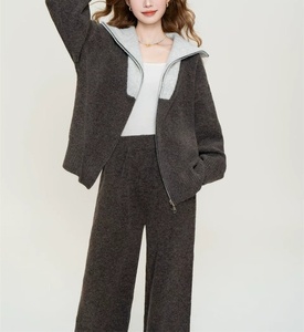Conjunto de Suéter Casual de Otoño para Mujer, Chaqueta de Lana Transpirable con Capucha de Piel de Zorro, Pantalones Largos de Secado Rápido, Estilo Cálido de Otoño - Product Image 1