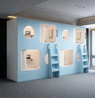 Lit-capsule moderne en bois avec rangement intégré, design populaire pour dortoirs, appartements, chambres, salons, auberges de jeunesse, aéroports et hôtels