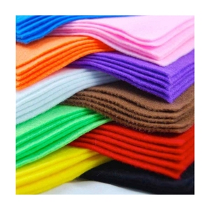 พรมใยสังเคราะห์แบบนุ่ม ผลิตจากเส้นใยโพลีเอสเตอร์รีไซเคิล 100% แบบม้วน - Product Image 6