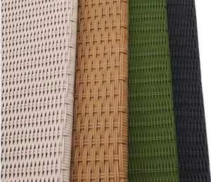 طقم أثاث طاولة وكراسي بتصميم عصري من مادة الراتان/الخيزران البلاستيكية، مقاوم للأشعة فوق البنفسجية لمدة 2000 ساعة، قابل للطي بألوان مخصصة - Product Image 1