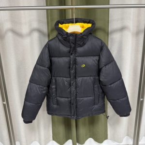 Manteau matelassé en coton à capuche avec doublure contrastante et broderie C, veste d'hiver chaude - Product Image 3