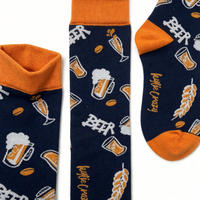 Chaussettes en coton respirantes jetables personnalisées avec logo pour hommes, motif bière et barbecue coloré, style classique et amusant, vente en gros