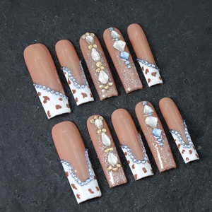 Uñas Acrílicas de Lujo al por Mayor, Uñas Postizas 3D de Cobertura Completa, Uñas Largas con Punta Francesa Cuadrada, Uñas Postizas Hechas a Mano de Alta Calidad - Product Image 3