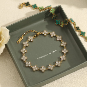 Gradient thiết kế của phụ nữ pha lê Clover Vòng đeo tay không xỉn mạ Vàng đồ trang sức thép không gỉ có thể điều chỉnh Clover Vòng đeo tay - Product Image 5