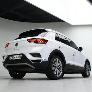 Para TIGUAN, SUV Automático Turbo Diésel, Compacto y Elegante, Crossover Alemán, Rendimiento Eficiente en Consumo de Combustible, con Cámara Trasera - Product Image 1