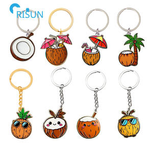 Porte-clés en émail doux personnalisé, mignon, en forme de noix de coco, porte-clés en coquille de noix de coco, porte-clés personnalisé en noix de coco - Product Image 1