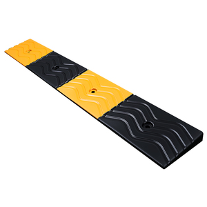 Rampes <span class=keywords><strong>de</strong></span> <span class=keywords><strong>trottoir</strong></span> en caoutchouc jaunes et noires pour voitures, scooters, fauteuils roulants, allées, seuils <span class=keywords><strong>de</strong></span> porte et rampes <span class=keywords><strong>de</strong></span> <span class=keywords><strong>stationnement</strong></span> pour véhicules hauts - Product Image 3