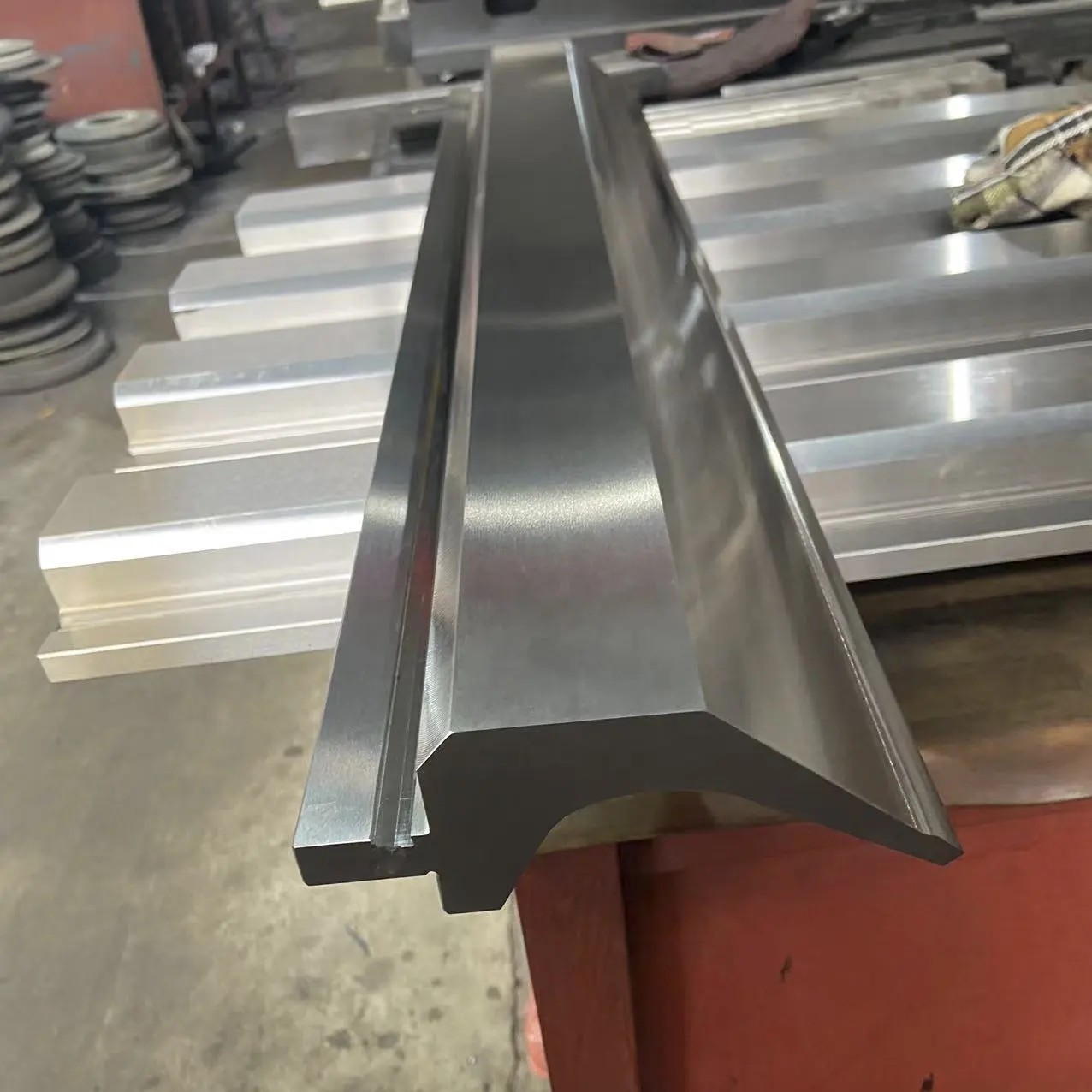 High Quality Sheet Metal Goose Neck Punch Factory Sale AMADA Press Brake Tooling