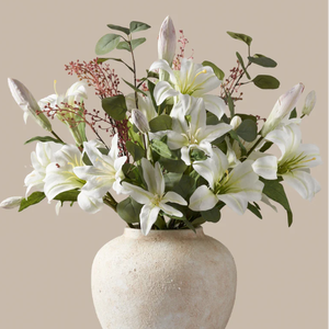 Vente en gros de fleurs de lys en soie de haute qualité, populaires, pour la décoration de mariage et de la maison - Product Image 1