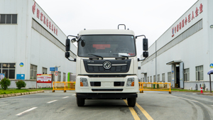 Camion Compattatore di Rifiuti Diesel Dongfeng 4x2 a Prezzo Conveniente, 15CBM, Alta Qualità, Caricamento Posteriore - Product Image 2