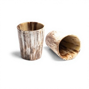 Taza Redonda Hecha a Mano de Cuerno de Búfalo Natural Pulido para Decoración del Hogar - Product Image 1