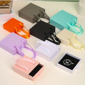 Caja <span class=keywords><strong>de</strong></span> Cartón Blanca con Cajón Deslizante para Joyería, Caja <span class=keywords><strong>de</strong></span> Embalaje <span class=keywords><strong>de</strong></span> Lujo para Anillos y Aretes, Caja <span class=keywords><strong>de</strong></span> Joyería Cuadrada Resistente - Product Image 4