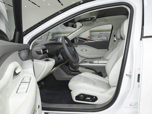 Nuevo Auto Eléctrico Chino Arcfox ALPHA S6, el Mejor Auto Eléctrico en Relación Calidad-Precio - Product Image 6