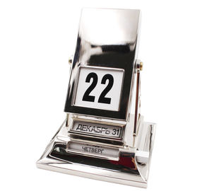 Hoge Kwaliteit Deluxe Metalen Bureau Kalender Custom Logo Draaide Draaibare Fabriek Vervaardigd Op Maat Metalen Ambachten Cadeau - Product Image 2