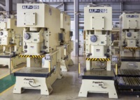 Presse pneumatique CNC 125 tonnes JH21 C Frame Single Crank Power Press Machine à vendre