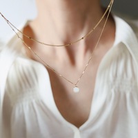 Pendentif circulaire en pierre naturelle, coquille blanche, chaîne à collier géométrique, 2 couches, couleur or 18K, résistant à l'eau