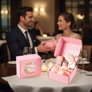 Cofanetto Regalo Lusso Rosa Romantico 2026 <span class=keywords><strong>per</strong></span> <span class=keywords><strong>Lei</strong></span> - Set Regalo Premium <span class=keywords><strong>per</strong></span> Compleanno e <span class=keywords><strong>San</strong></span> <span class=keywords><strong>Valentino</strong></span> con Bicchiere, Maschera Occhi, Candela e Bomba da Bagno - Product Image 3