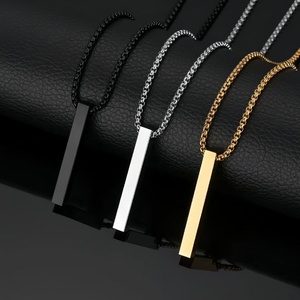 Collier personnalisé en acier inoxydable gravé, couleur claire, or 14 carats, luxe minimaliste, pour hommes et femmes, ne ternit pas - Product Image 1