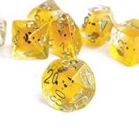 Jeu de dés polyédriques carrés en résine de 16 mm, 7 pièces, design personnalisé animaux (corne, poussin) pour jeux D&D - Écologique et durable