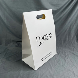 Bolsas de Papel Blancas con Asa Troquelada Personalizadas - Bolsas de Compras con Logotipo Impreso Personalizado para Peluquería y Belleza - Product Image 6