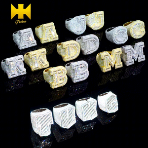 แหวนฮิปฮอปเพชรโมอิสซาไนต์ทรงบาแกตต์แบบกำหนดเอง ประดับเพชร VVS ตัวอักษรเดี่ยว เงินแท้ 925 สำหรับผู้ชาย - Product Image 1