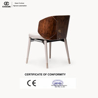 Derniers modèles de 26 chaises de salle à manger en velours de luxe italien haut de gamme pour villas, design de meubles avec coussins moelleux pour ensembles de salle à manger