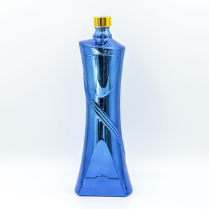 Botellas de vidrio vacías de 1 litro, tipo Super Flint, para vodka, ron, licores, <span class=keywords><strong>tequila</strong></span>, ginebra, con hombro plano, redondas, de color <span class=keywords><strong>azul</strong></span> claro. - Product Image 1