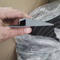 Seuil de séparation en vinyle pour tapis/carrelage hôtelier, fourni par l'usine