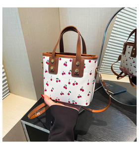 Bolso de Mano Tipo Cubo Cherry 2025, Nuevo Bolso de Hombro Cruzado Moderno para Mujer, Lindo, Versátil, con Cierre de Cremallera, para Otoño y Primavera - Product Image 5