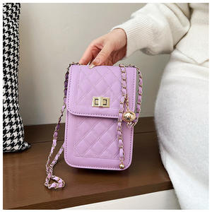 Pochette de téléphone à la mode diamant-matelassé sac à main pour femmes polyvalent brodé pochette carrée femmes matériel boucle sac à bandoulière - Product Image 1