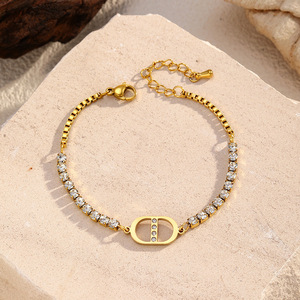Pulsera de Cadena de Eslabones de Acero Inoxidable con Diamantes para Mujer, Estilo Ligero y Lujoso, a la Moda, Combinable con Todo, Joyería Exquisita <span class=keywords><strong>al</strong></span> <span class=keywords><strong>por</strong></span> <span class=keywords><strong>Mayor</strong></span> - Product Image 1