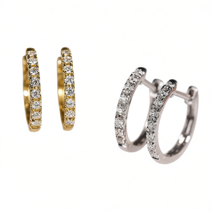 Orecchini a Cerchio E3914 in Oro Bianco con Diamanti Taglio Brillante Rotondo Incastonati a Canale, Gioielli Classici da Donna - Product Image 1