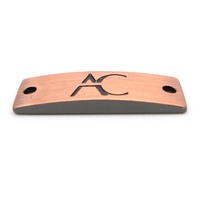 Étiquettes métalliques en alliage de zinc avec logo personnalisé en relief pour boucle de sac, étiquette finition antique pour accessoires de sac à main