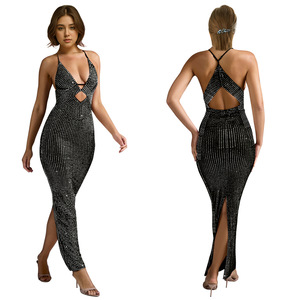 فستان طويل بدون أكمام للنساء بأربطة ورقبة على شكل حرف V من حجر الراين - Product Image 5