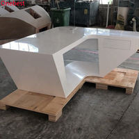 Bureau de patron ergonomique en pierre artificielle de luxe au design italien pour salle Leader