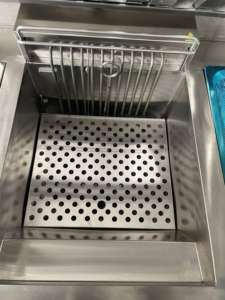 DZ003 Vente Chaude Friteuse Commerciale Combinée 3 Bacs en Acier Inoxydable Haute Efficacité Personnalisable pour Poulet Frit et Friture Générale - Product Image 5