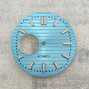 Cadran NH38 de 30,5 mm Vert Lumineux Intense pour Montre au Design <span class=keywords><strong>Nautilus</strong></span> avec Surface Creuse, Spécifiquement pour l'Application NH35 - Product Image 4
