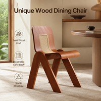 Chaise de salle à manger moderne en bois massif avec dossier en rotin respirant, design unique et stable pour la maison, la cuisine et les restaurants
