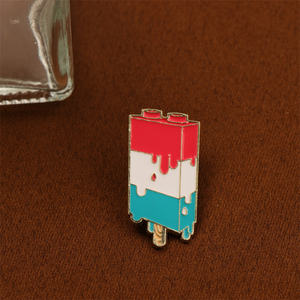 Broche en émail amusante en forme de sucette glacée de type <span class=keywords><strong>LEGO</strong></span>, idéale pour les collectionneurs d'objets originaux et de culture pop - Product Image 6