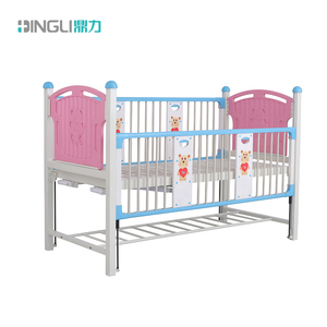 Lit d'hôpital pédiatrique manuel à deux fonctions en acier au carbone avec barrière haute, lit d'<span class=keywords><strong>enfant</strong></span>, mobilier <span class=keywords><strong>de</strong></span> soins médicaux pour salle d'hôpital - Product Image 3